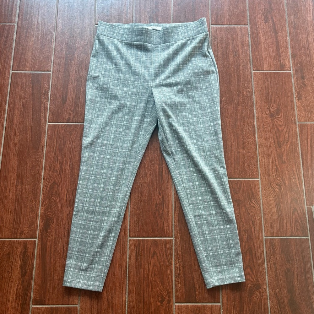 Ann Taylor Loft straight leg grey pink and white pants, women’s size Large EUC